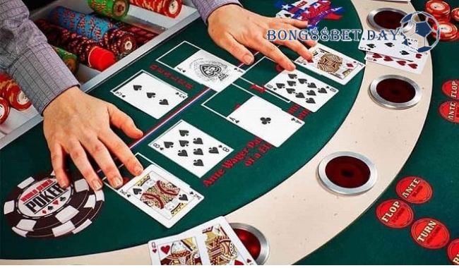 Khám phá cách chơi Poker dễ hiểu nhất dành cho tân thủ 2 Cách chơi Poker hiệu quả tại các nhà cái trực tuyến