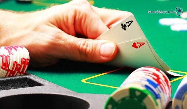 Khám phá cách chơi Poker dễ hiểu nhất dành cho tân thủ 3 Một số mẹo trong cách chơi bài Poker tại nhà cái